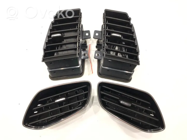 Opel Grandland X Moldura protectora de la rejilla de ventilación lateral del panel 