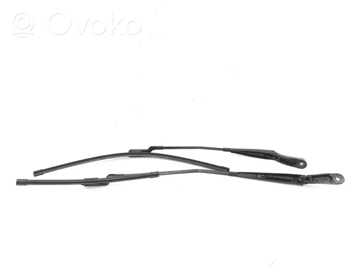 Opel Grandland X Front wiper blade arm 