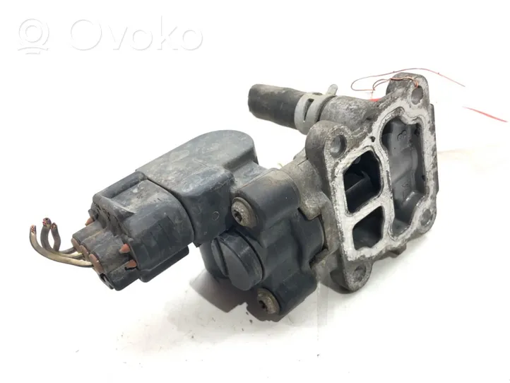 Toyota Yaris Zawór regulacji biegu jałowego / Regulator 136800-1702