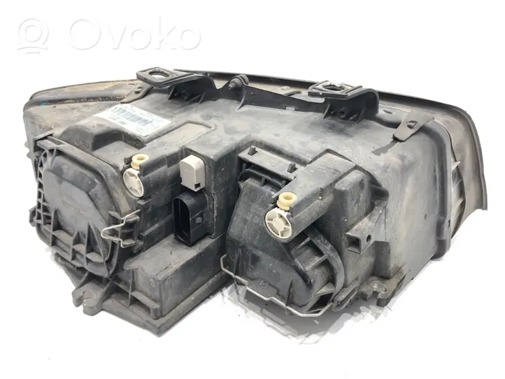 Audi A4 S4 B6 8E 8H Lampa przednia 8E0941003F