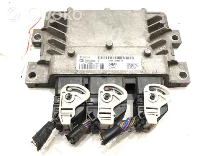 Ford Fiesta Блок управления двигателем ECU 8V21-12A650-RF