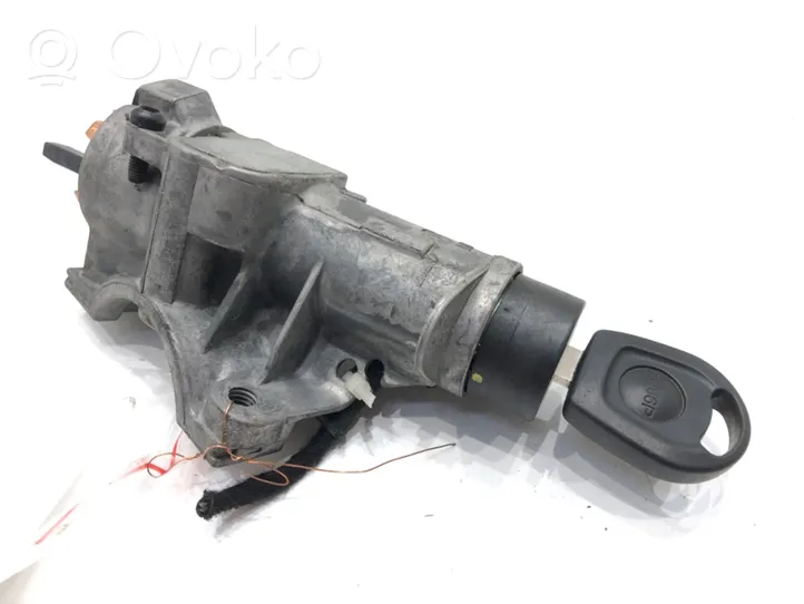 Audi A4 S4 B5 8D Virtalukko 4B0905851C