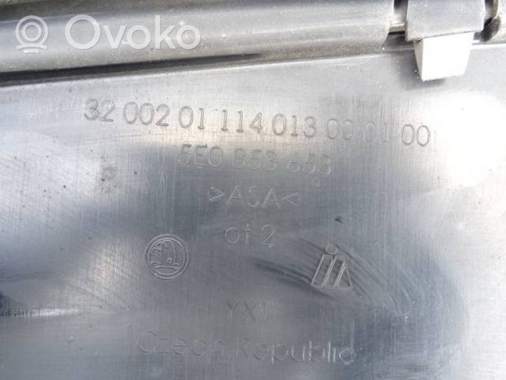 Skoda Octavia Mk3 (5E) Griglia superiore del radiatore paraurti anteriore 5E0853653