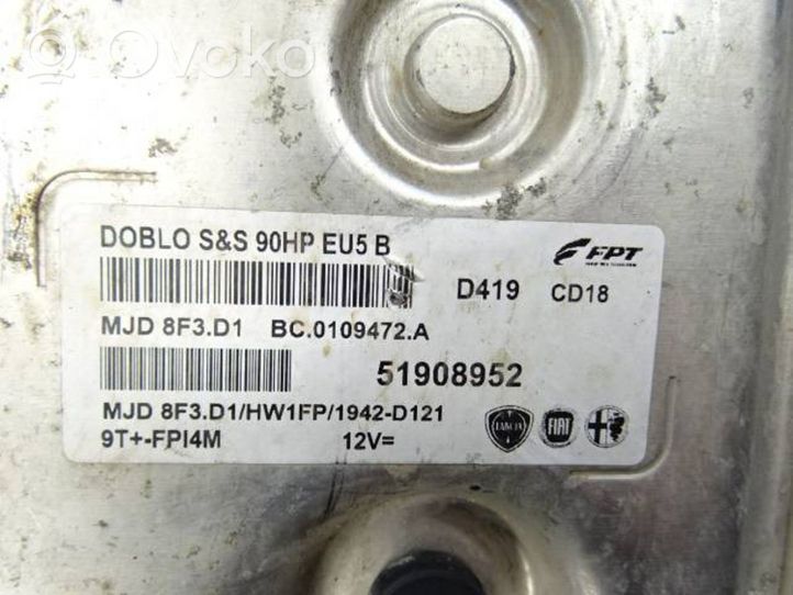 Opel Combo D Блок управления двигателем ECU 51908952