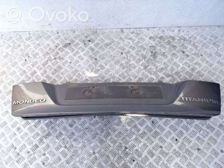 Ford Mondeo MK IV Barra luminosa targa del portellone del bagagliaio BS71A423A70A