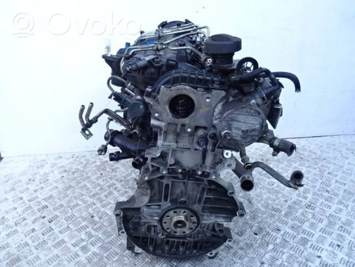 Volvo S60 Silnik / Komplet D5204T2