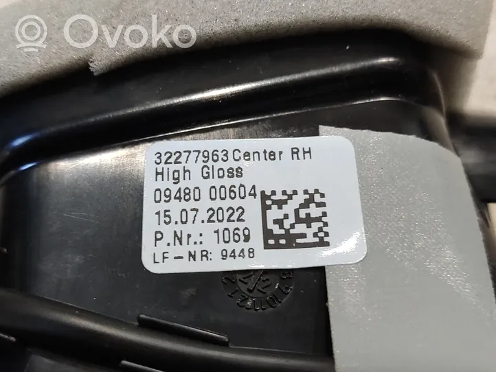 Volvo XC90 Dysze / Kratki środkowego nawiewu deski rozdzielczej 32277963