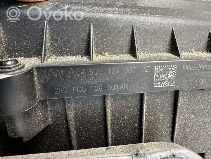 Volkswagen Golf Sportsvan Obudowa filtra powietrza 5Q0129618H