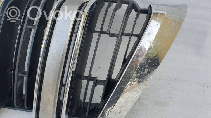 Toyota Land Cruiser (J150) Augšējais režģis 5311160A70