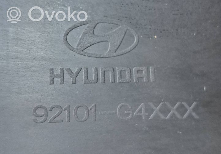 Hyundai i30 Priekinis žibintas 92101G4XXX