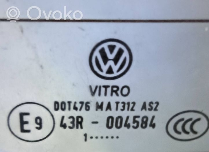 Volkswagen Jetta VI Szyba karoseryjna tylna 43R004584