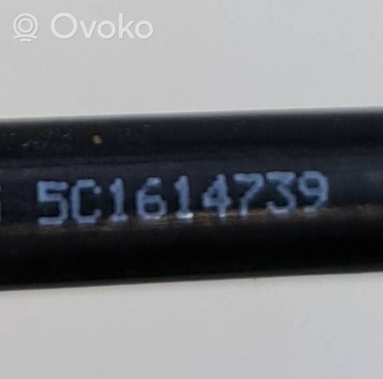 Volkswagen Golf VII Brake line pipe/hose 5C1614739