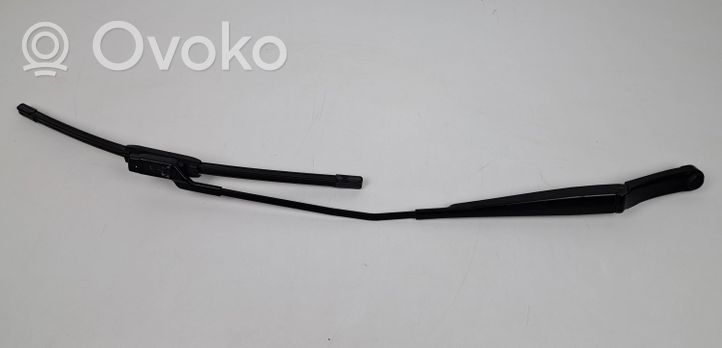 Volkswagen Golf VI Windshield/front glass wiper blade 1Q1955410