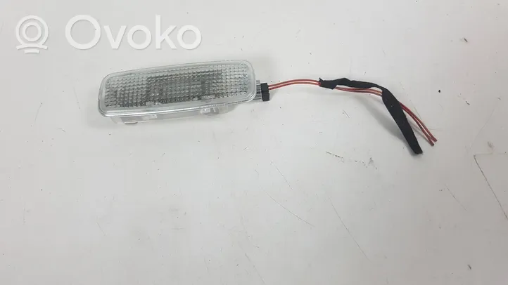 Audi A4 S4 B8 8K Illuminazione sedili anteriori 4E0947105