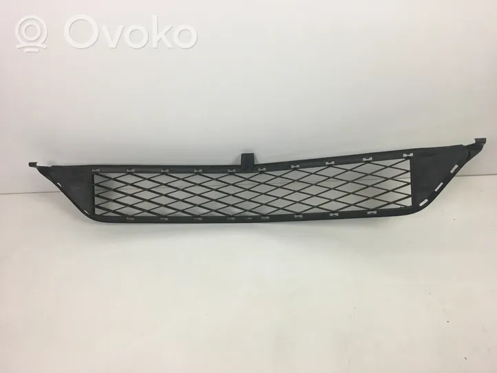 Mercedes-Benz B W245 Rejilla inferior del parachoques delantero A1698851922