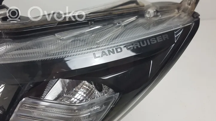 Toyota Land Cruiser (J150) Lampa przednia 8118560S00