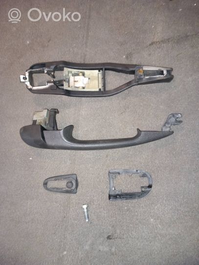 BMW 3 E46 Maniglia esterna per portiera posteriore 51218216122