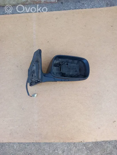 Toyota Avensis T250 Front door electric wing mirror Skh7477