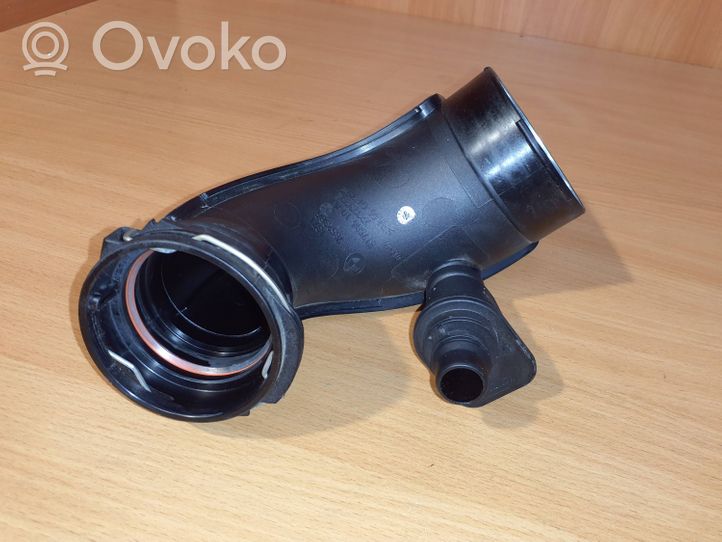 BMW M5 F90 Turbo air intake inlet pipe/hose 7852386