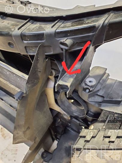 Audi Q7 4L Radiator support slam panel 