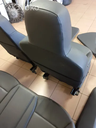 Dacia Spring Set di rivestimento sedili e portiere 