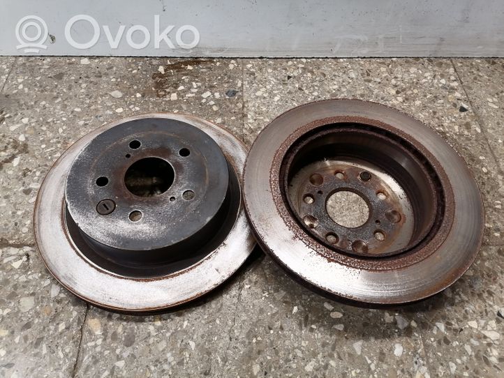 Lexus GS 250 350 300H 450H Aizmugurējais bremžu disks 424HL10