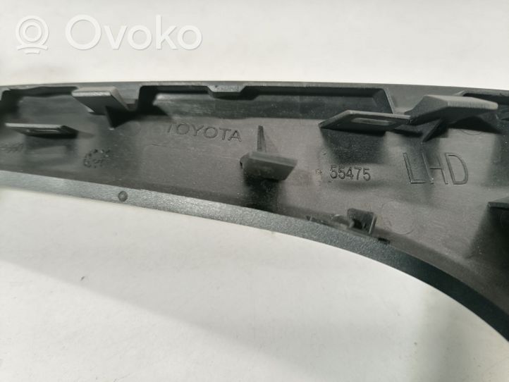 Toyota Avensis T270 Panneau de garniture tableau de bord GEO034860