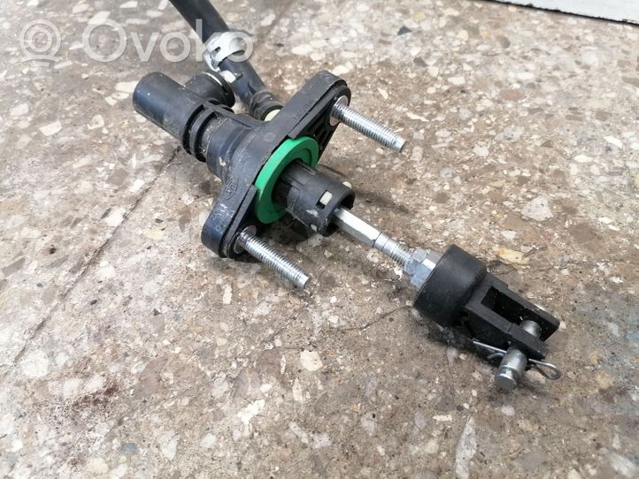 Toyota Avensis T270 Główny cylinder sprzęgła 3142002031