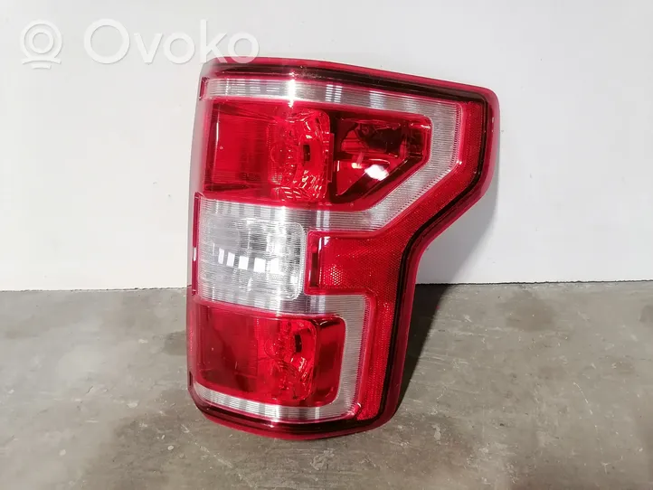 Ford F150 Galinis žibintas kėbule JL3413B504