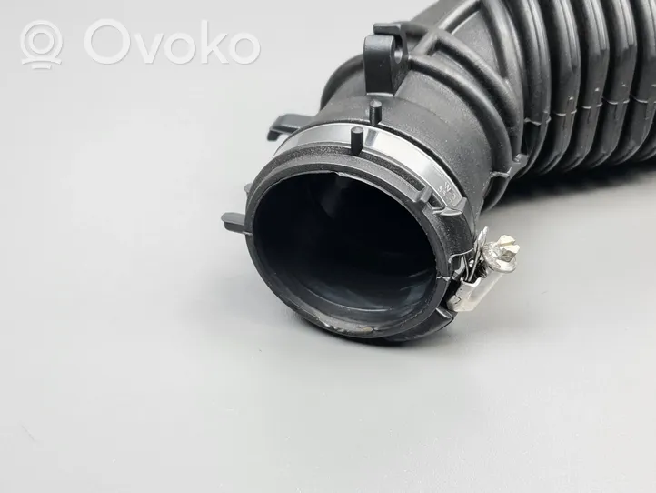 Dacia Sandero Air intake hose/pipe 165758885R