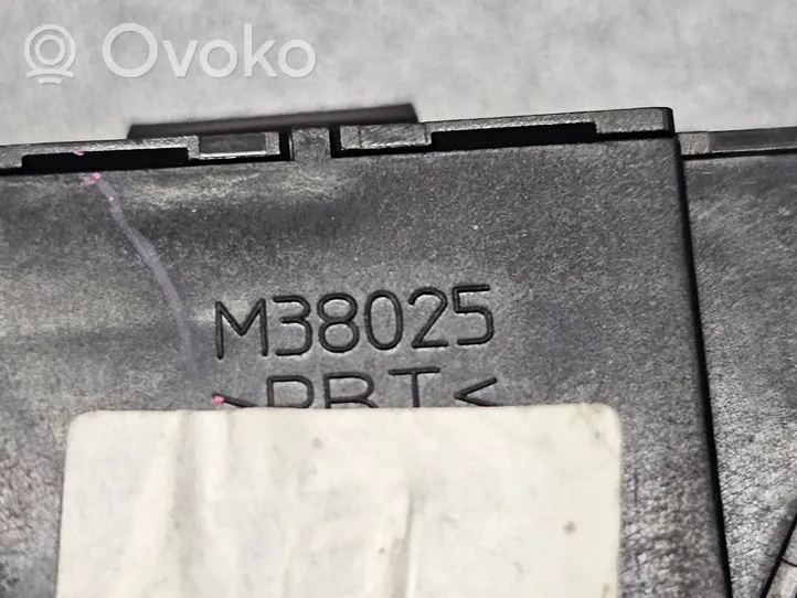 Honda Accord Interruptor de memoria del asiento M38025