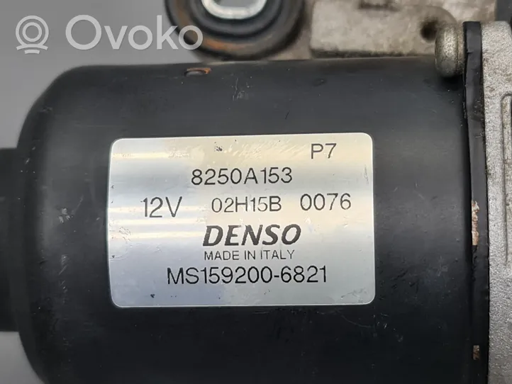 Mitsubishi Colt Mechanizm i silniczek wycieraczek szyby przedniej / czołowej 8250PA153