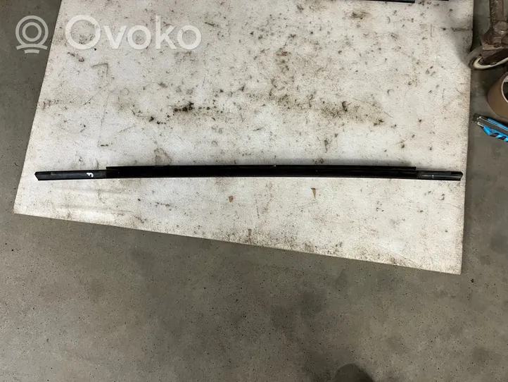 Audi Q5 SQ5 Moulures des vitres de la porte arrière 80A853764