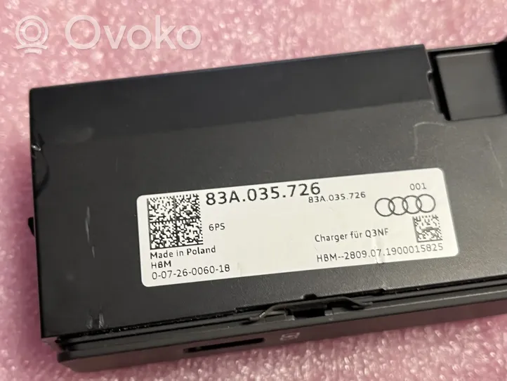 Audi Q3 F3 AUX-pistokeliitin 83A035726