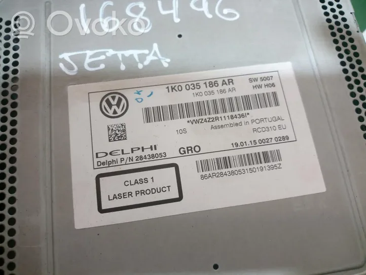 Volkswagen Jetta I Radio/CD/DVD/GPS head unit 1K0035186AR