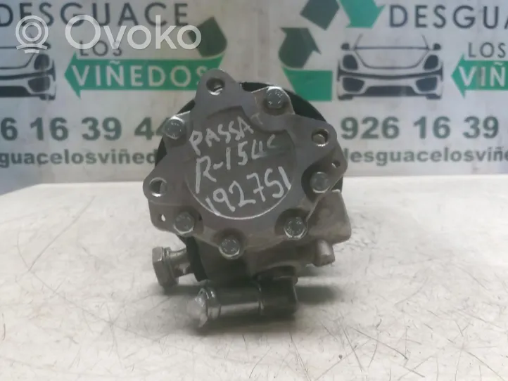 Volkswagen PASSAT Pompa wspomagania układu kierowniczego 038145255D