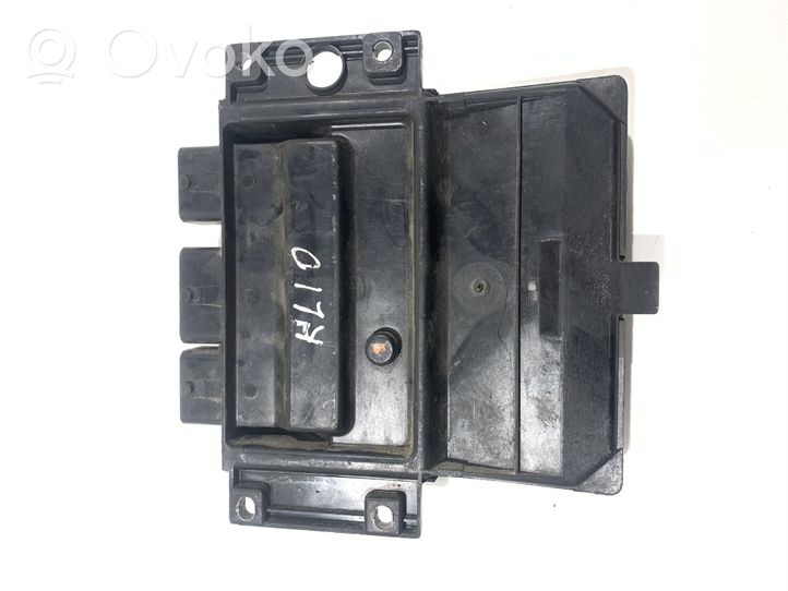 Renault Clio III Komputer / Sterownik ECU silnika 8200399038