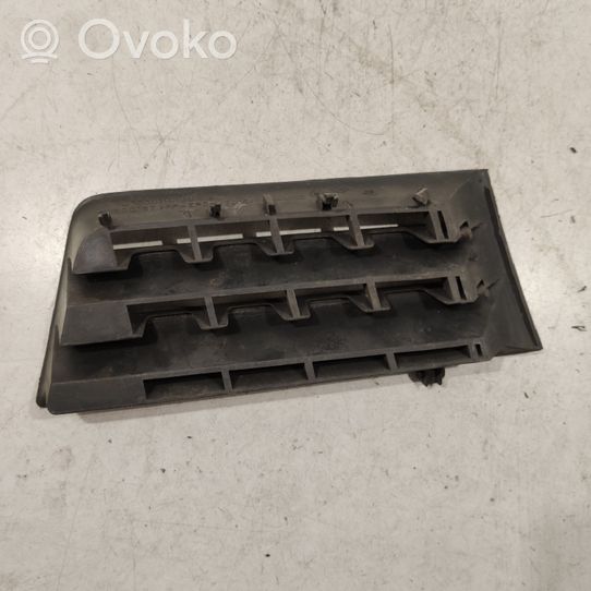 Renault Megane II Grille inférieure de pare-chocs avant 8200114156