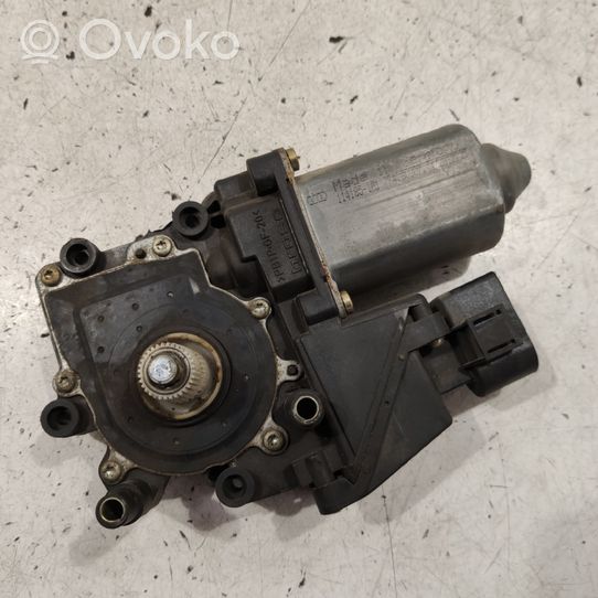 Audi A4 S4 B5 8D Motorino alzacristalli della portiera anteriore 113846113