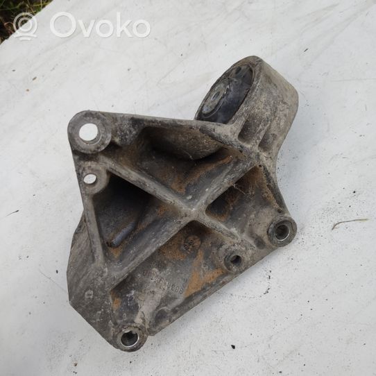 Peugeot 406 Pusašio pakabinamo guolio kronšteinas 9630604180