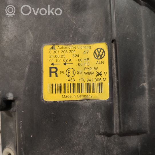 Volkswagen Touran I Faro/fanale 0301205204