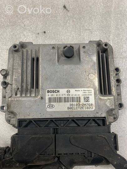 KIA Ceed Komputer / Sterownik ECU silnika 391032A760