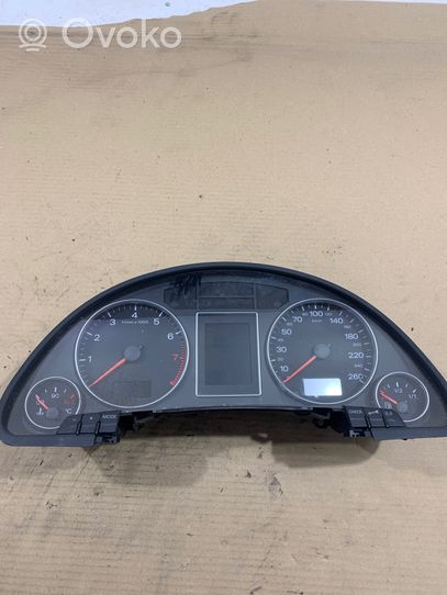 Audi A4 S4 B7 8E 8H Speedometer (instrument cluster) 8E0920900Q