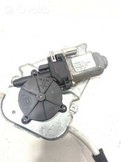 Jeep Liberty Front door window regulator with motor 