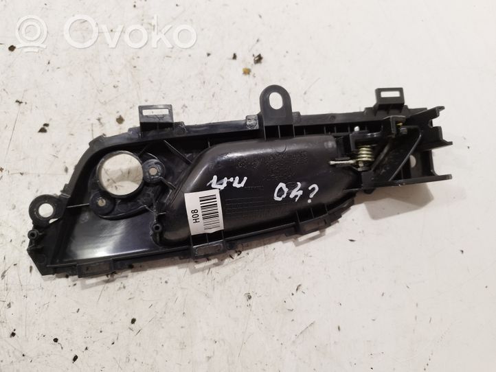 Hyundai i40 Rankenėlė atidarymo vidinė 2611172800