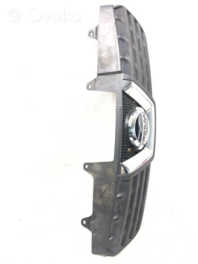 Nissan Qashqai Maskownica / Grill / Atrapa górna chłodnicy 62310