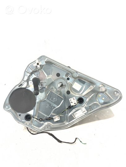 Volkswagen Polo IV 9N3 Rear door manual window regulator 