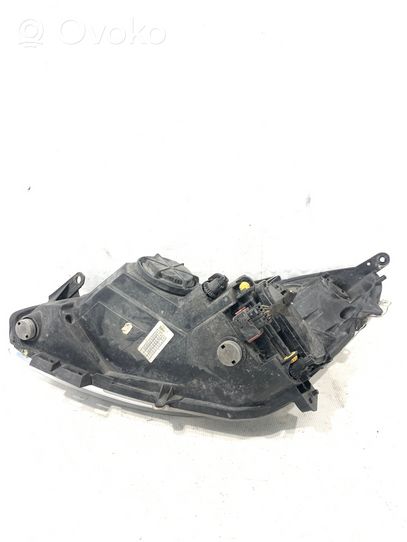 Opel Corsa D Phare frontale 13186382