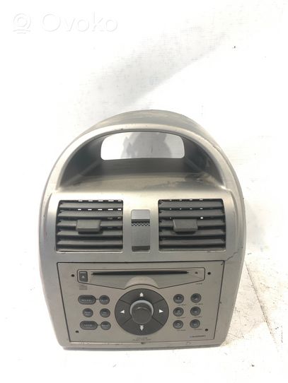 Suzuki Ignis Panel / Radioodtwarzacz CD/DVD/GPS 