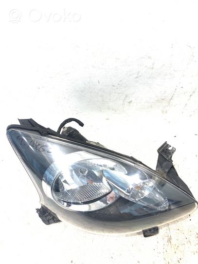 Toyota Aygo AB10 Lampa przednia 89033080